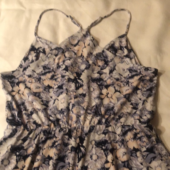 Mini dress BCBG. - Picture 6 of 8